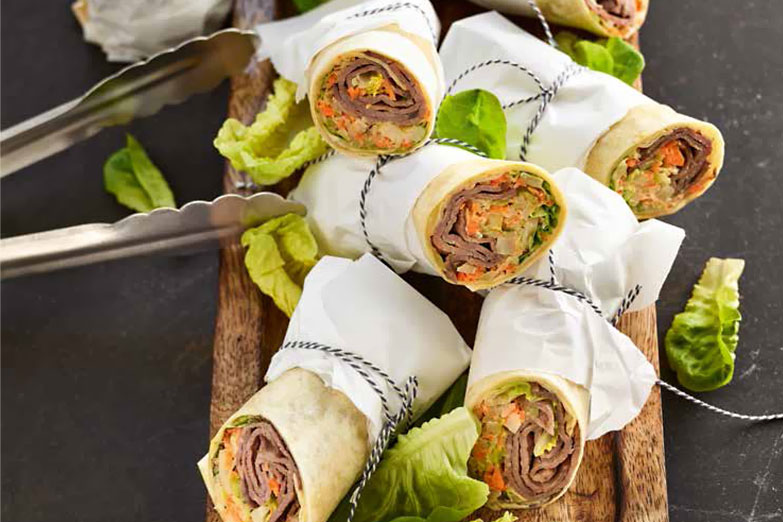 Kulinarisch - Rezept - Tortilla-Wraps mit Roastbeef und Coleslaw Kulinarisch - Rezept - Tortilla-Wraps mit Roastbeef und Coleslaw